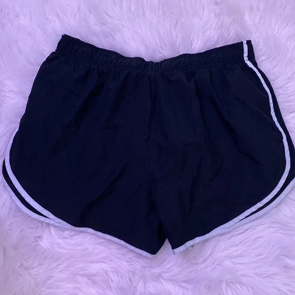 original black nike shorts - Picture 2 of 2